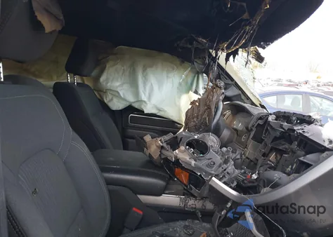 2021 Ram 1500 Big Horn 4X4 5'7 Box z USA, uszkodzony, nr VIN 1C6RRFFG4MN511747